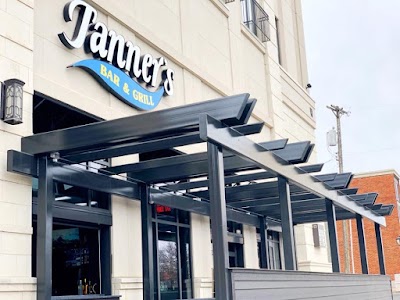 Tanners Bar & Grill