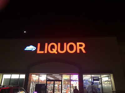 Cloud 9 Liquor 121