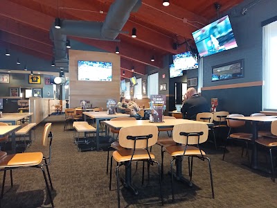 Buffalo Wild Wings Gril #3108