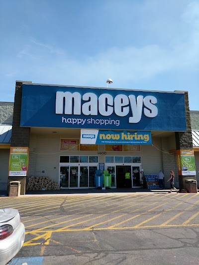Maceys #40