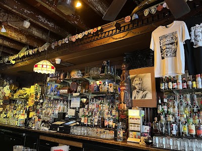 Molly’s At The Market