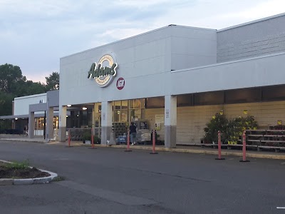 Adams Hometown Market Iga