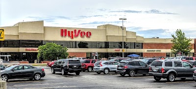 Hy Vee Food Store
