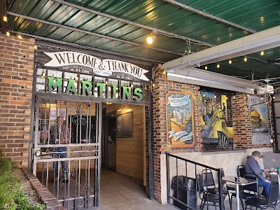 Martin S Restaurant & Lounge