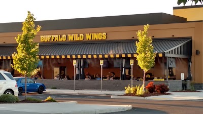 Buffalo Wild Wings Gril #3679