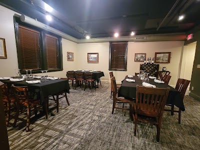 Station 1633 Table & Tavern