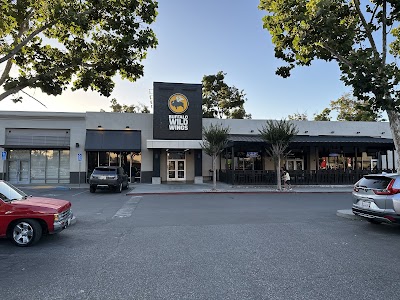 Buffalo Wild Wings Gril #334