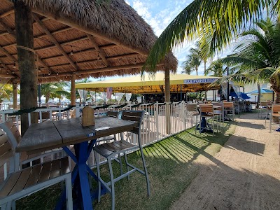 Blue Pointe Bar & Grill