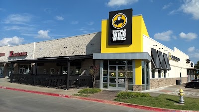 Buffalo Wild Wings Gril #119