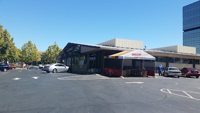 Grocery Outlet Bargain Market