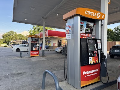 Circle K 2723797 (e Williams St)