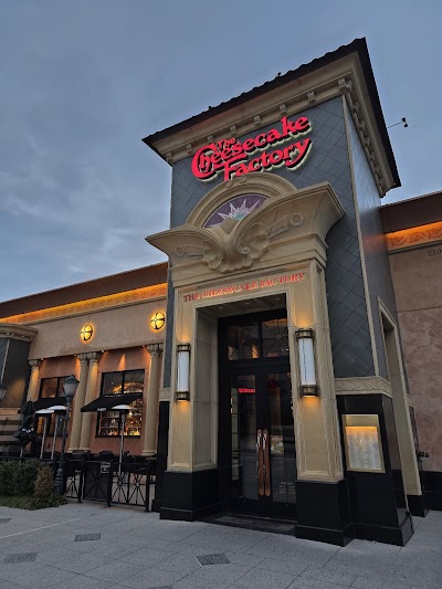 Cheesecake Factory #118