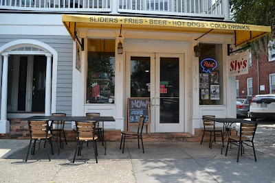 Slys Sliders & Fries