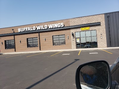 Buffalo Wild Wings Gril #3861
