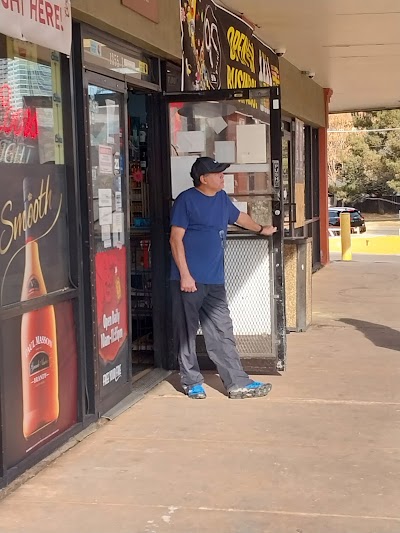 Plaza De Santa Fe Liquors