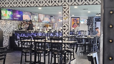 Kantis Bar & Grill