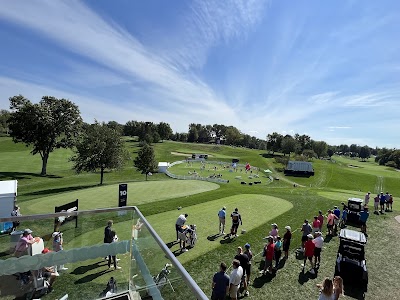 Minnehaha Country Club