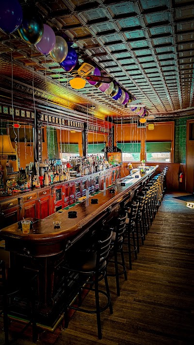 Ruddys Landmark Cafe