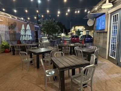 Chill Restaurant & Bar