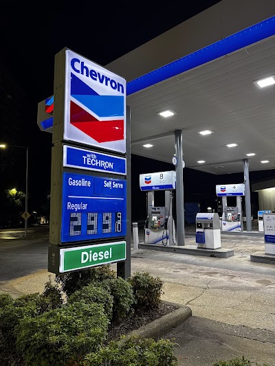 Chevron Tom & Jerrys