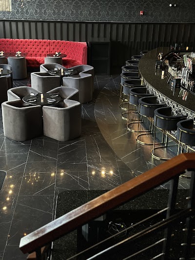 Bonnie And Clydes Lounge