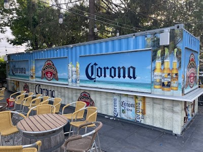 Woodys Roadside Tavern