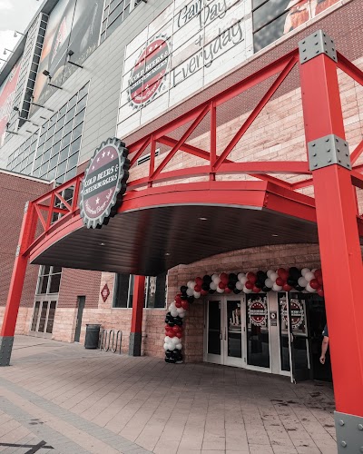 Cold Beer & Cheeseburgers