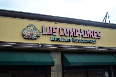 Los Compadres