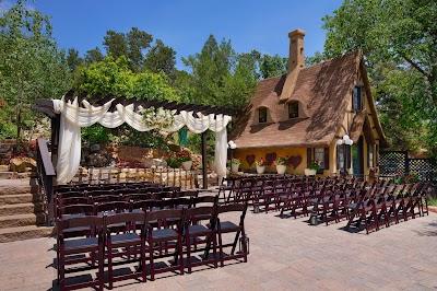 Craftwood Inn