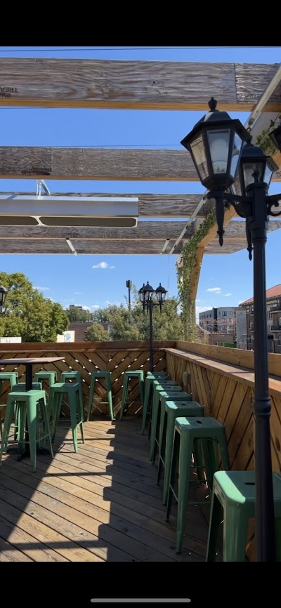 Little Rickys Rooftop Bar