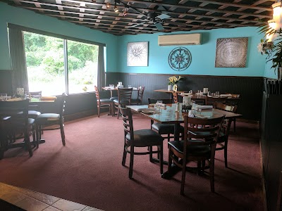 Guytannos Cafe