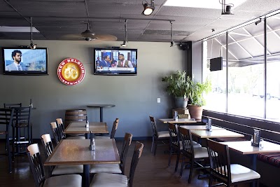 Crosstown Pub and Grill