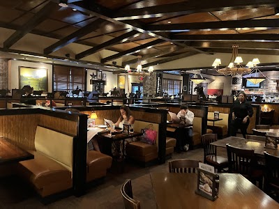 WOLFGANG PUCK CATERING