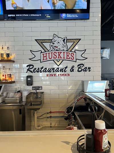 Huskies Restaurant And Bar