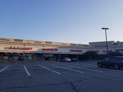 R & V Liquor