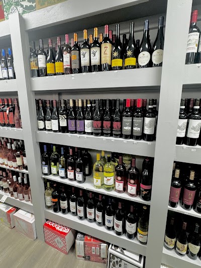 Queen Wine & Beer