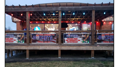 Buckets Bar & Grill
