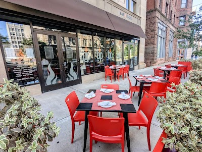 Bar Pazzo Restaurant