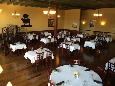 Black Cow Fat Pig Pub & Steak Rest