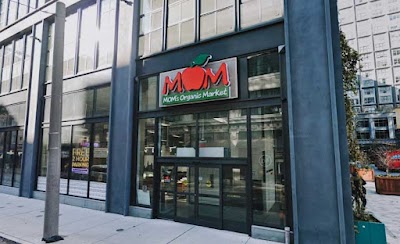 Mom's Organic Market - Center City