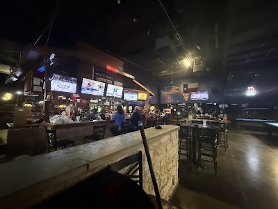 Skoltz Sports Bar & Grill