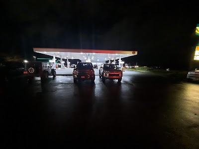 Crossroads Market 76