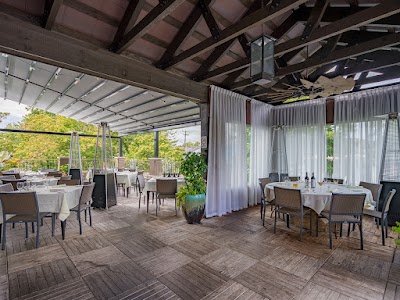 Manninos Kitchen & Lounge