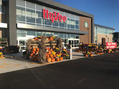 Hy Vee Food Store