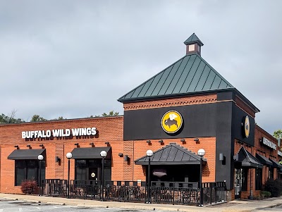Buffalo Wild Wings Gril #3111
