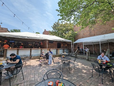 Hammerstones At 9th & Russell