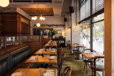 Morrison's Oyster Bar & Grill