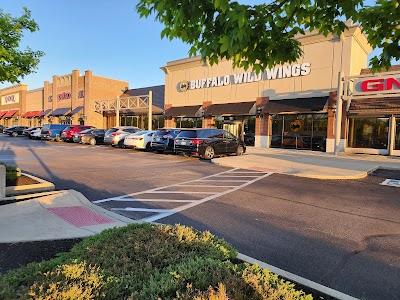 Buffalo Wild Wings Gril #366
