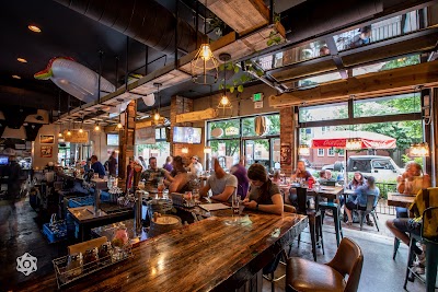 Walter's 303 Pizzeria - Uptown