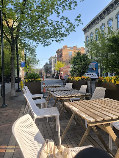 1215 Wine Bar & Coffee Lab